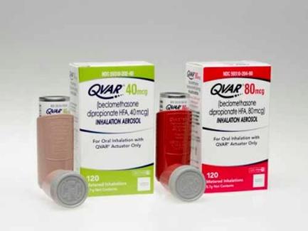 Three different types of oral inhalers from the brand var. On the left there is a white box with the brand name "var 40mg" written in bold black letters. Next to it there are two smaller boxes with the same brand name and product name written in red and white letters. The first box is labeled "Bedomethazone Dopropole HPA 40mg/ml" and has a label that reads "For Oral Inhalation with over Activator Only". The second box has the product name "80mg" and a description of the product. The third box has a red box with a white label that says "120mg/mL". All three boxes have a silver cap on top. The background is plain white.